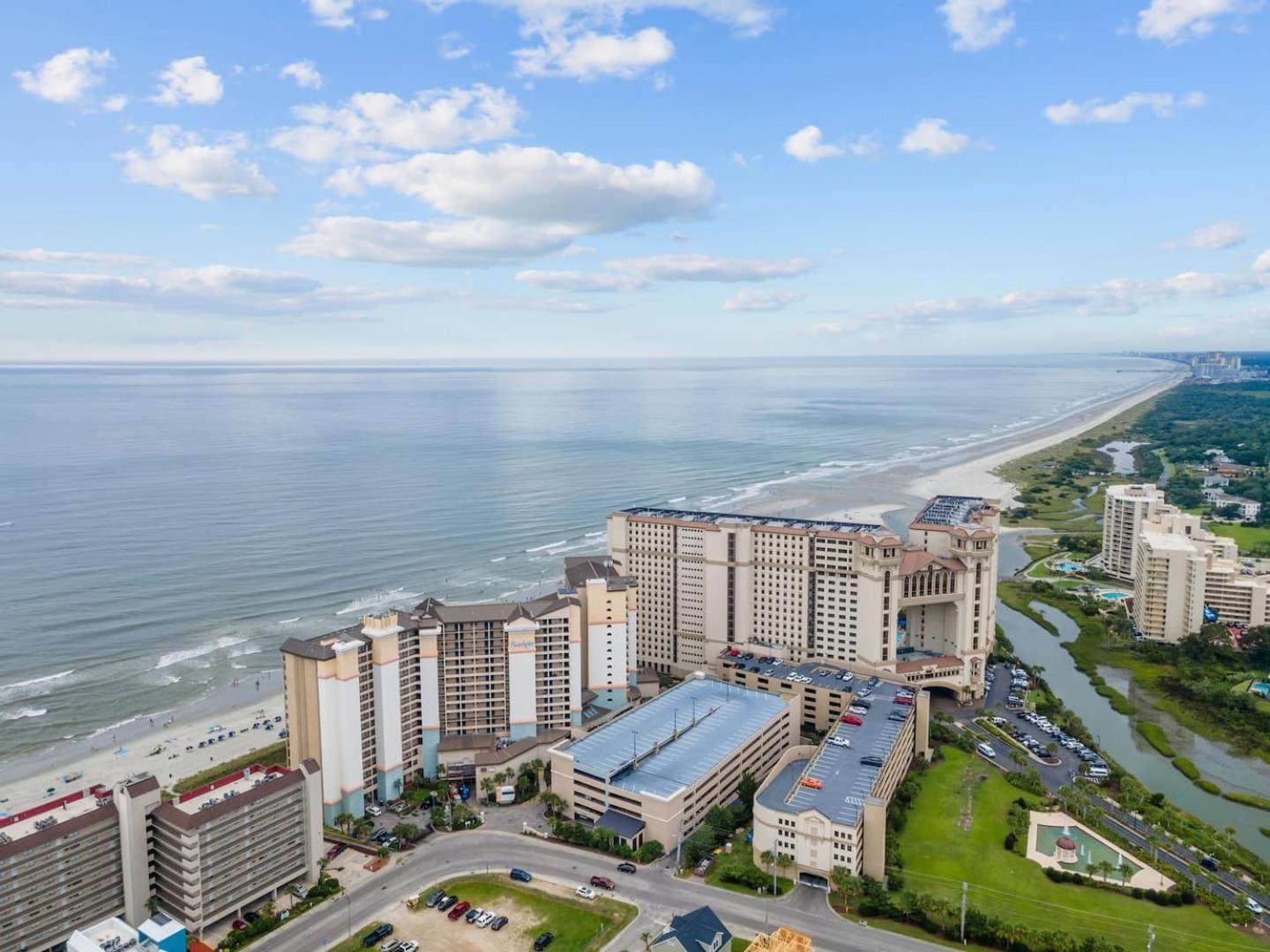 Luxury Ocean Front By Barefoot Landing Apartamento Myrtle Beach Exterior foto